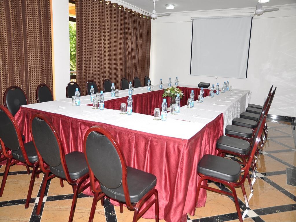 Monalisa Hotel Mtwapa Bagian luar foto